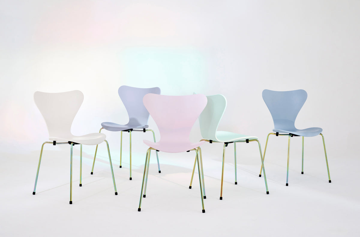 Fritz Hansen 7:14 AM Colour Edition