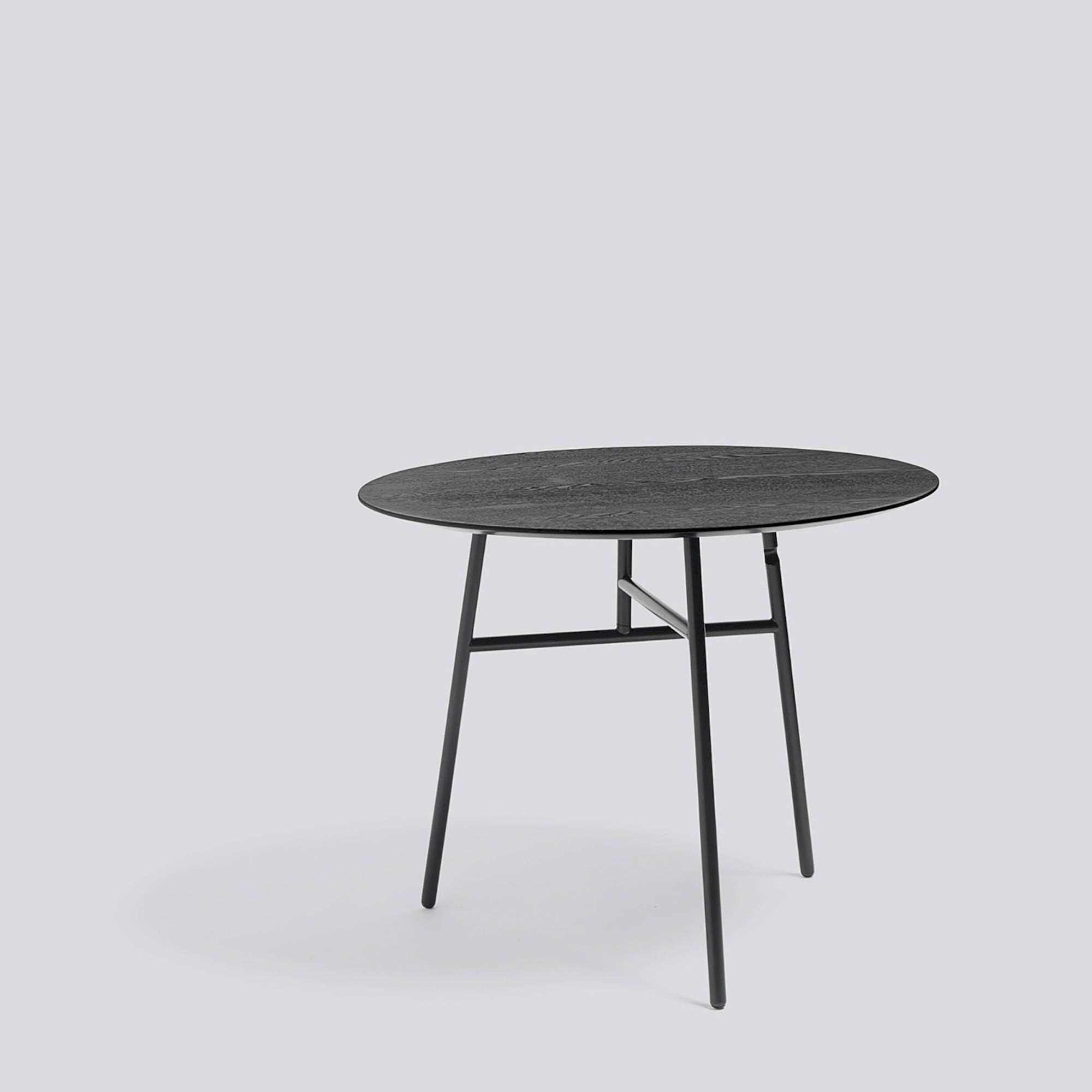 Tilt Top table Ø90 x H74 cm