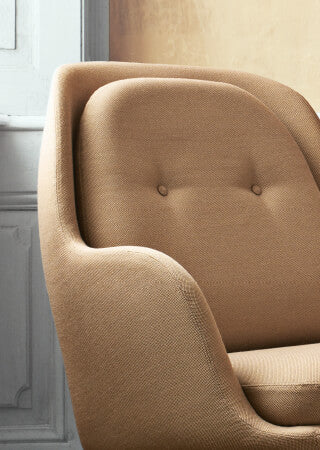 Fri Easy Chair - Brushed Aluminium
