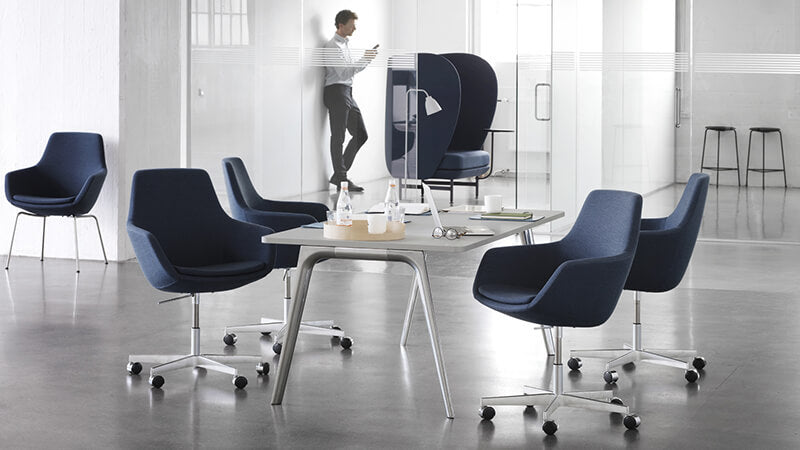 Little Giraffe Chair with 4 Legs