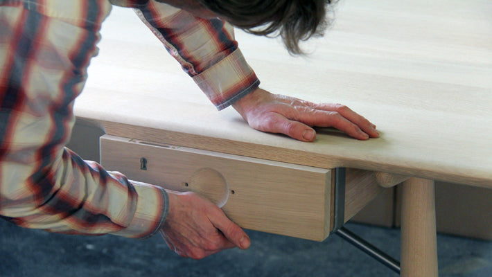 PP571/195 Architect's Desk
