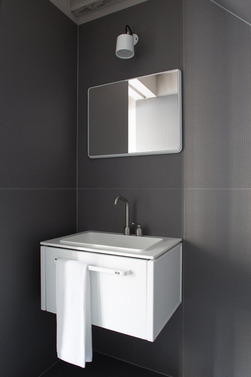 Vipp981 Bath Module, Small White 0cutout