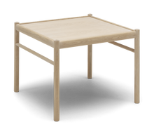 OW449 Colonial table