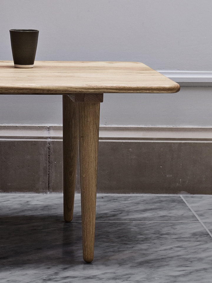 CH011 130x55cm Coffee Table