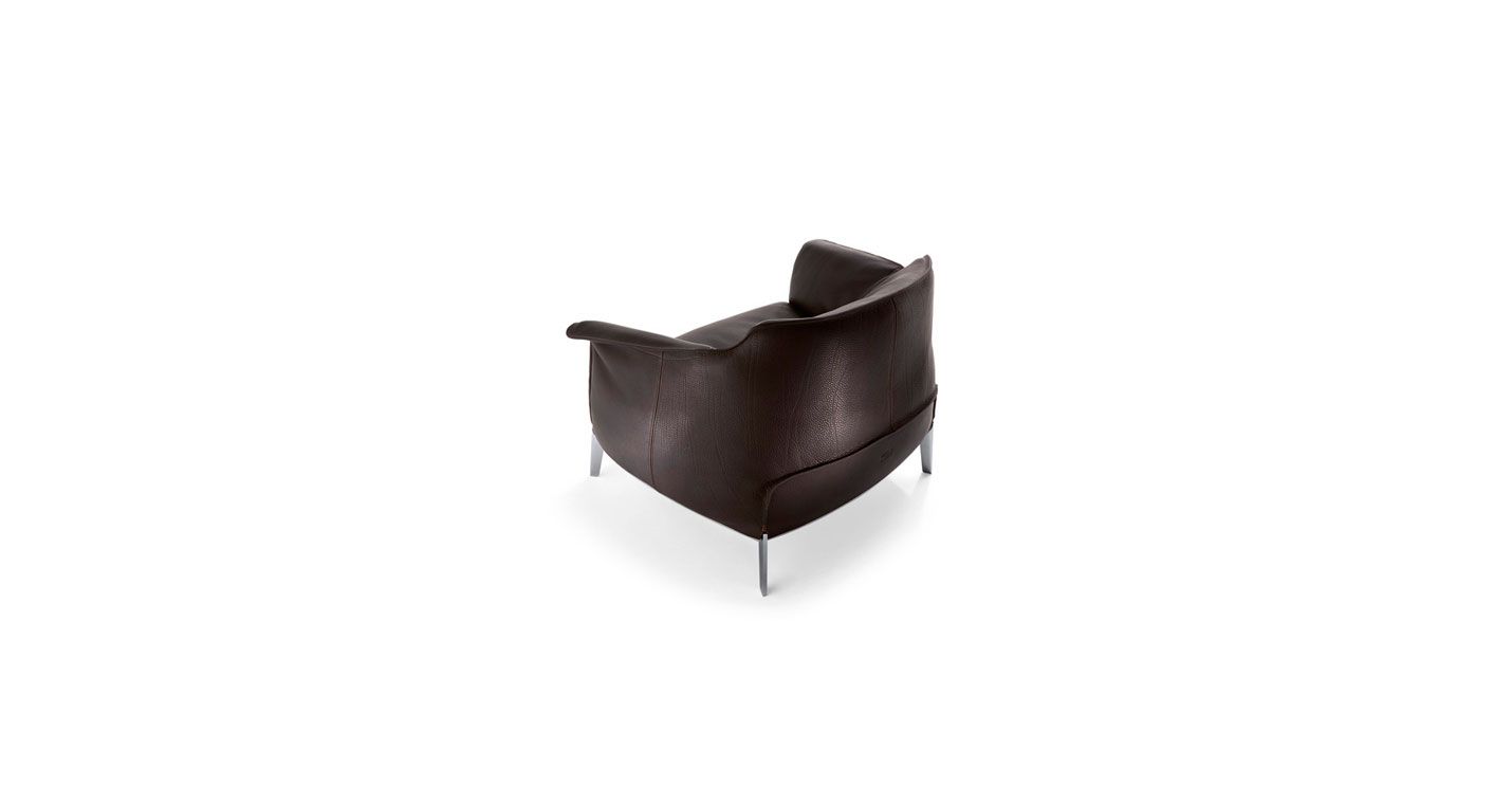 Archibald Gran Comfort Armchair