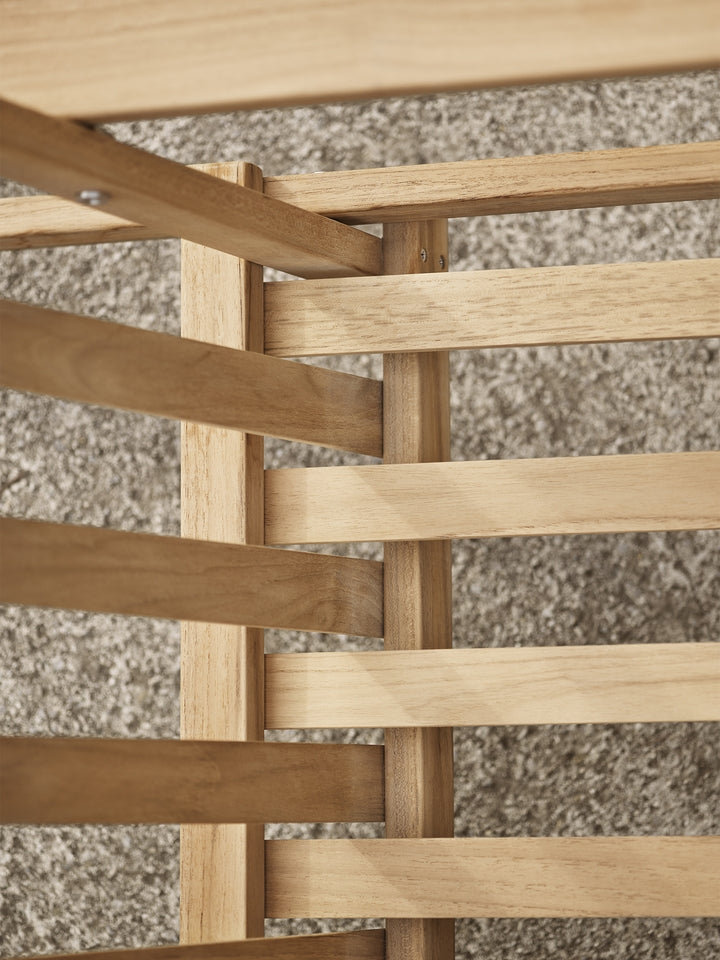 BM5568 Deck Chair W/ Cushion