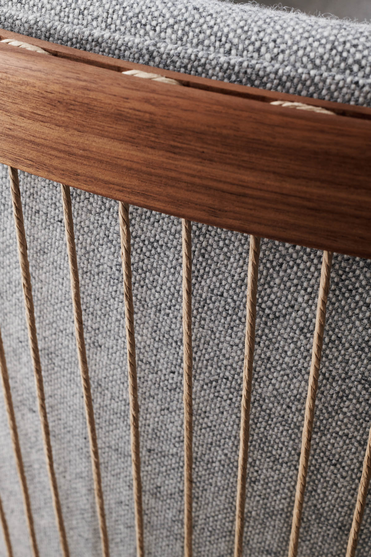 RF1903 Sideways Sofa In Oak Base