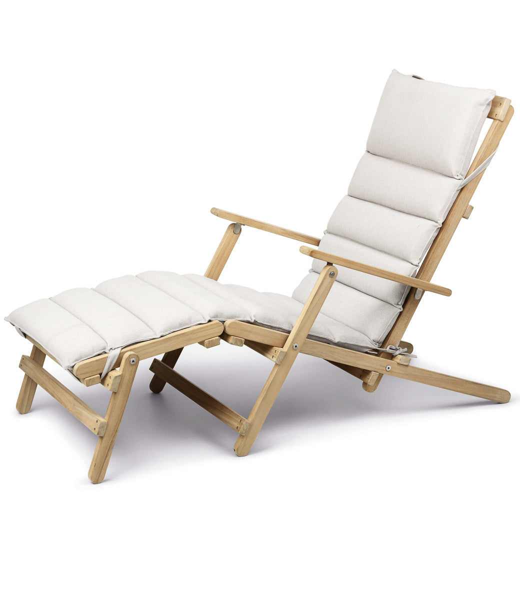 BM5565 Deck Chair W/ Footrest Incl Cushi