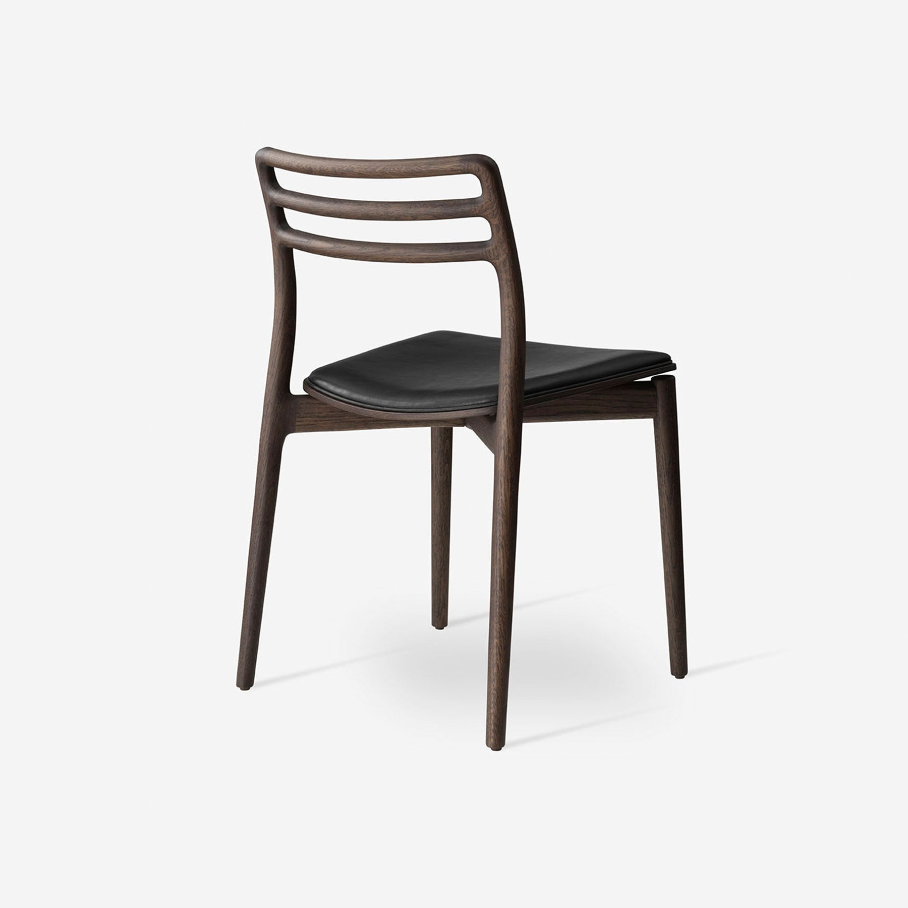 Vipp481 Cabin Chair with Leather Seat Pad