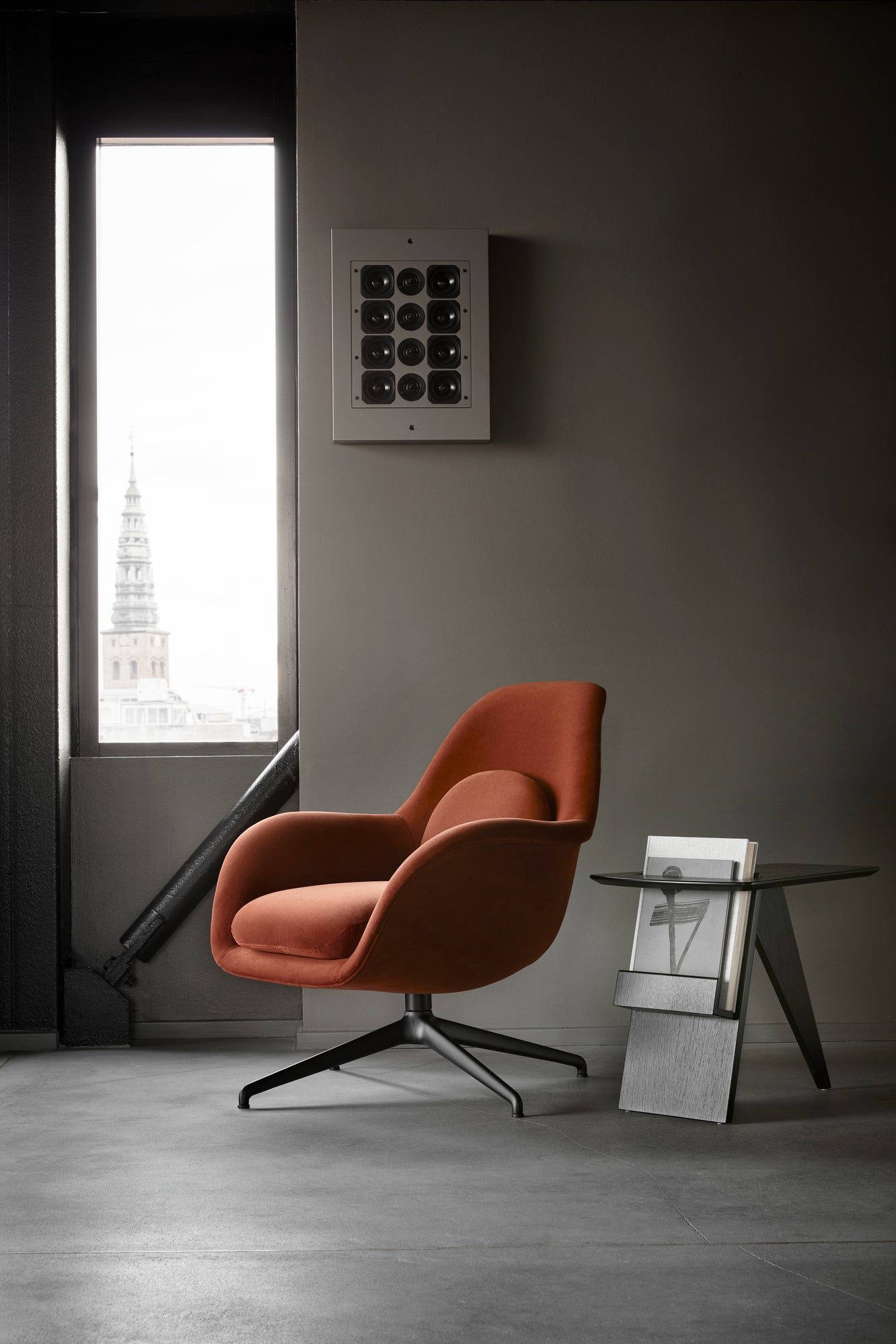 Swoon Lounge Chair Petit Swivel Base