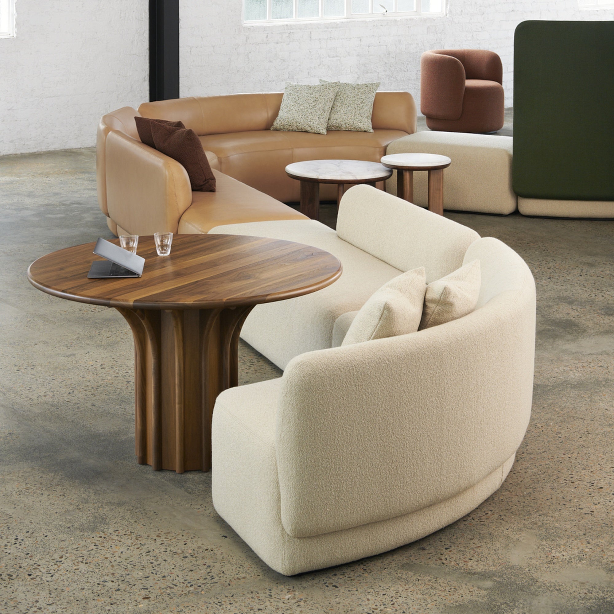 Mega Tulip 3 Seater Ottoman