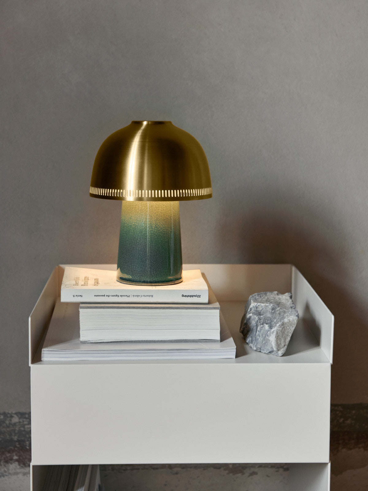 Raku SH8 Portable Lamp