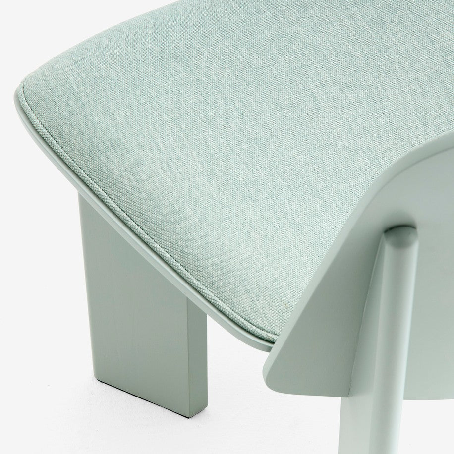 Chisel Lounge Chair - Front Uph, Beech