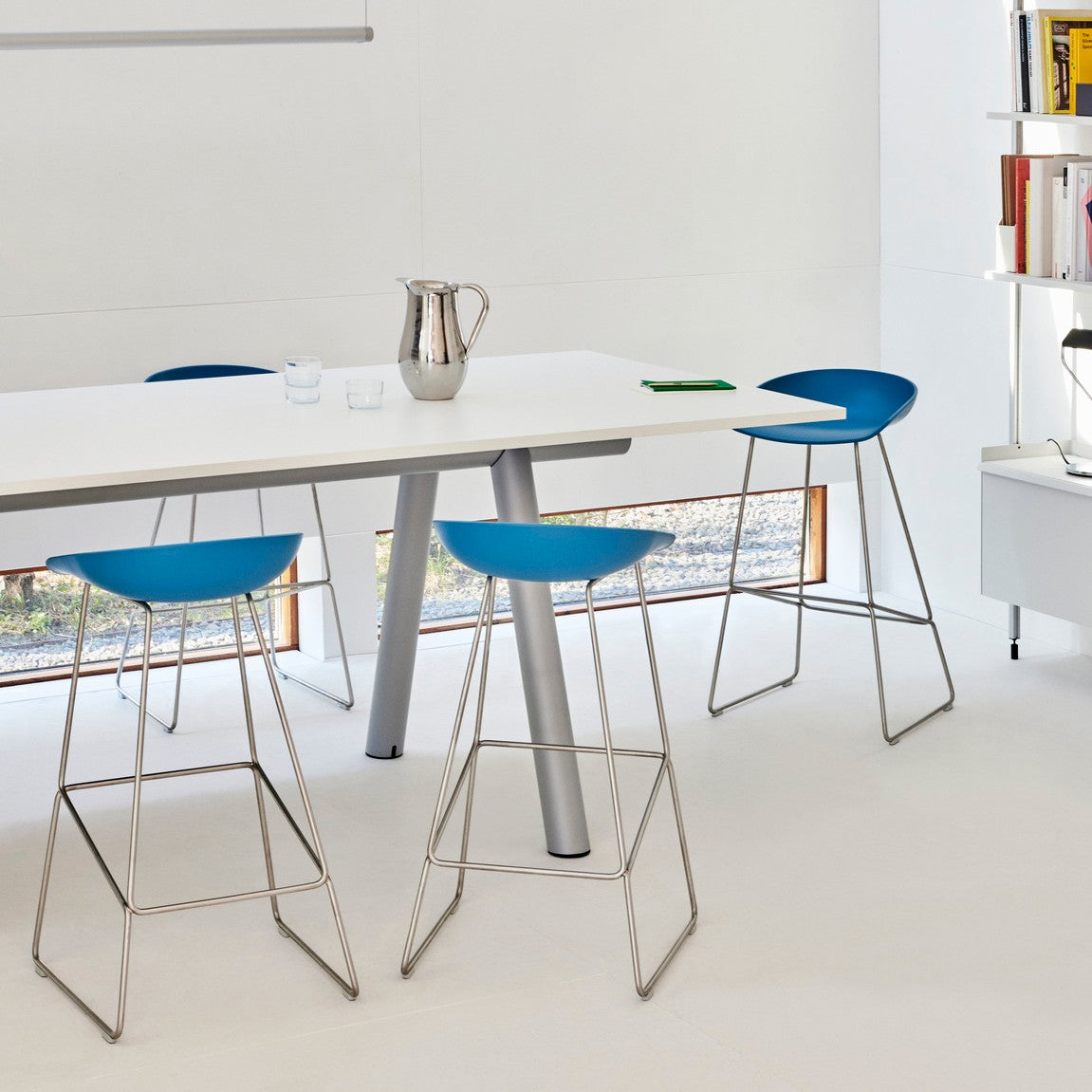 About A Stool AAS38 - H Polypropylene V2