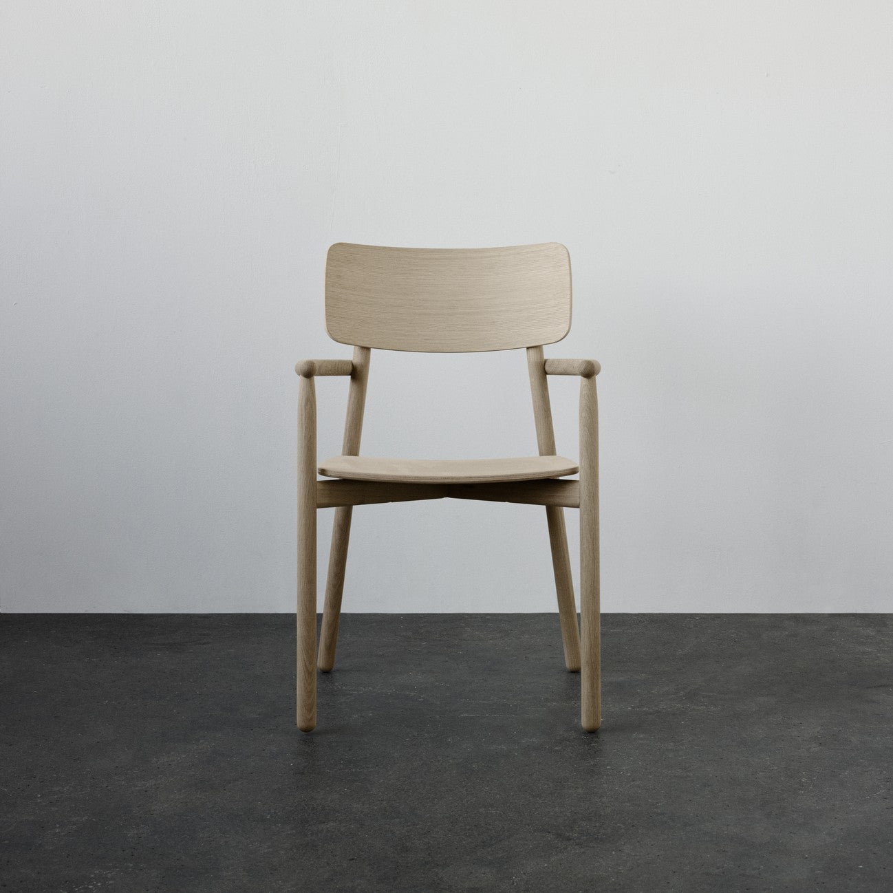 Hven Armchair Oak