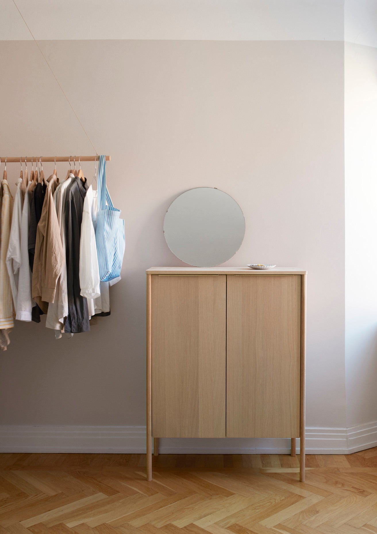 Jut High Cabinet Marble / Green