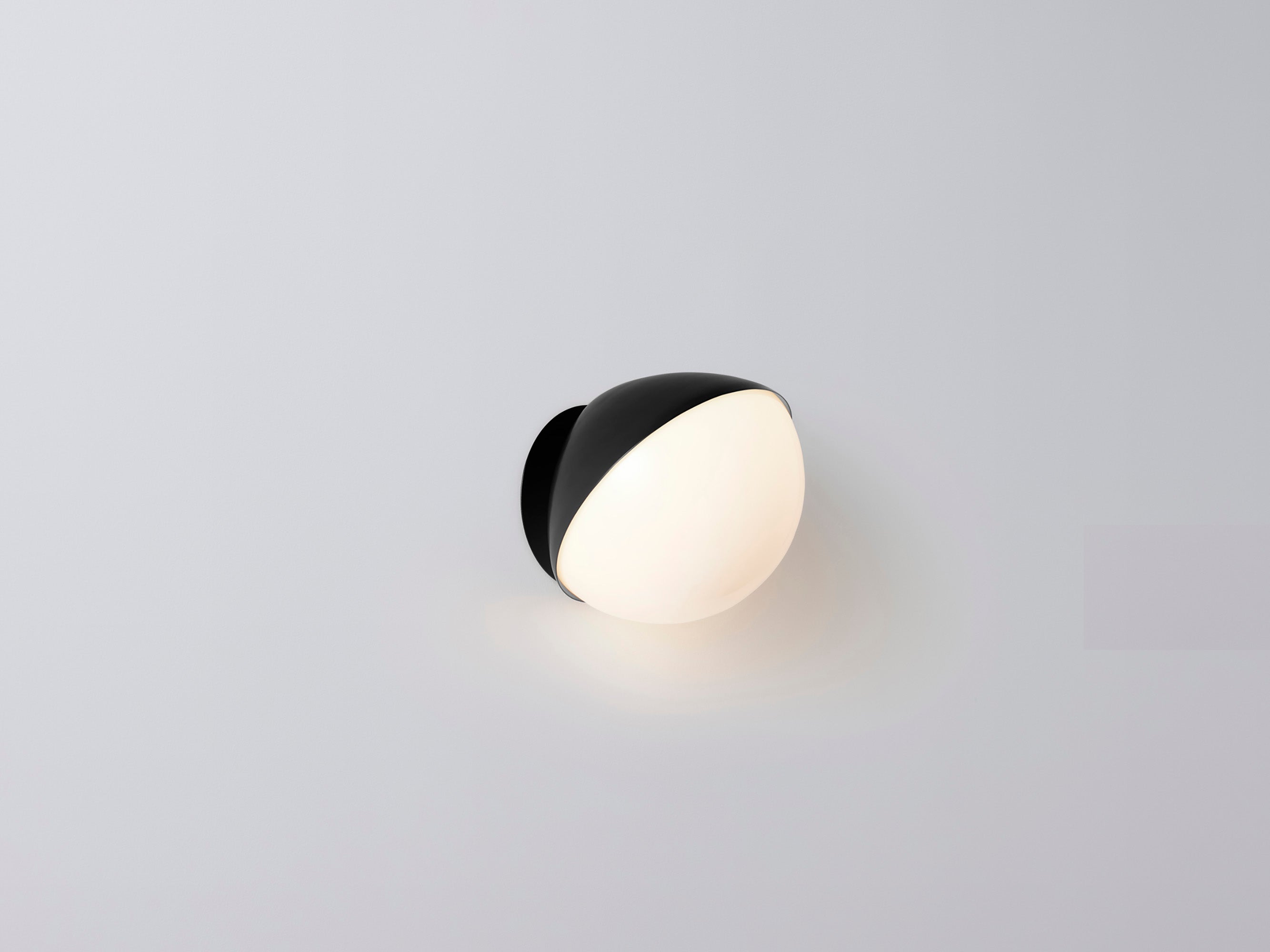 Jolly Wall Light