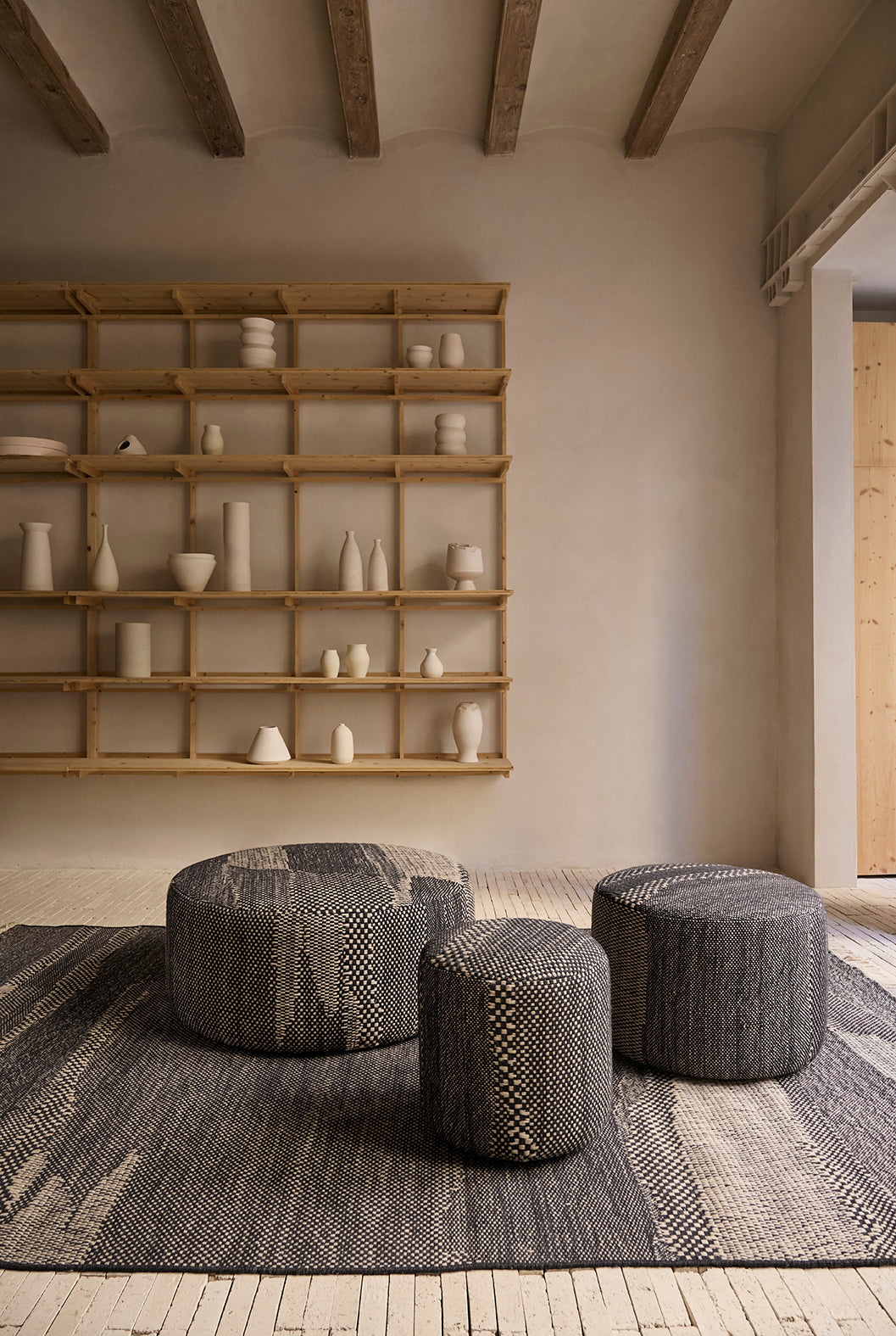 Wabisabi Pouf - Large, Antracite