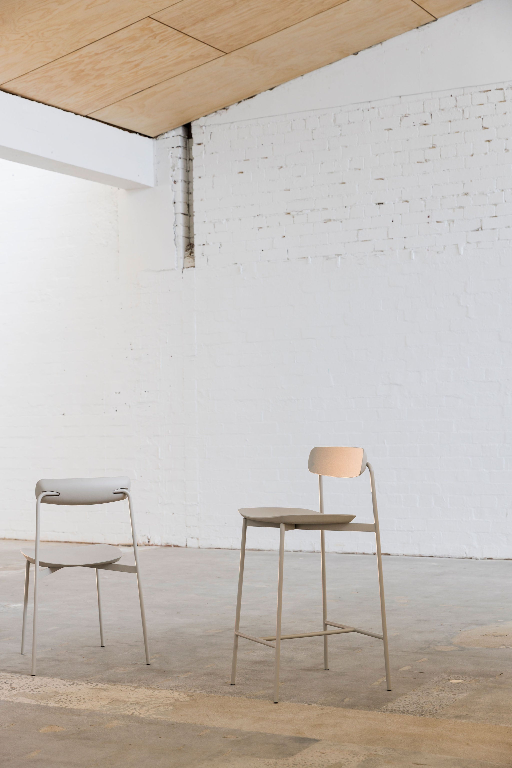 Sia Outdoor 650 Stool - Dune