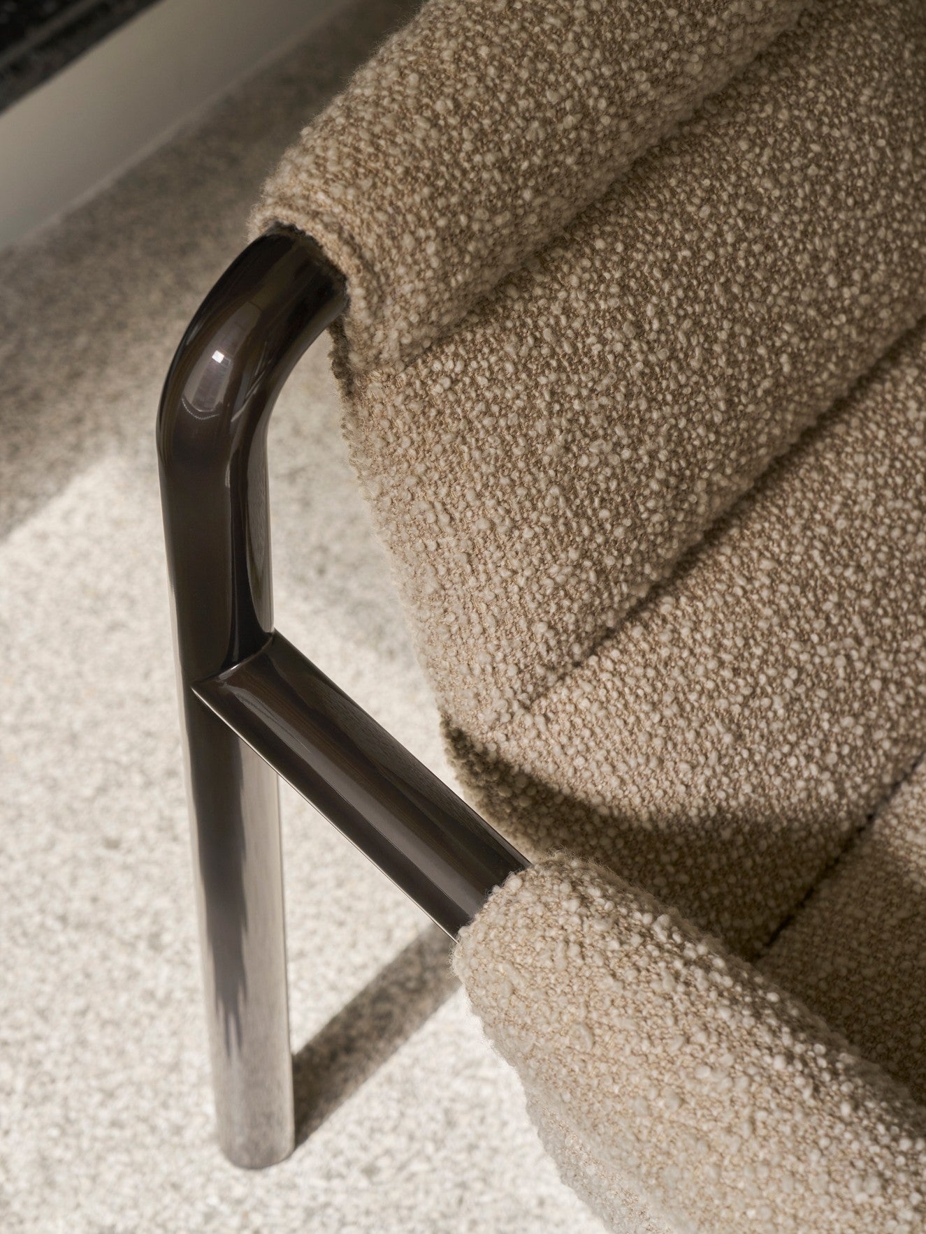 Atli Lounge Chair, Dark Grey Lacq Legs