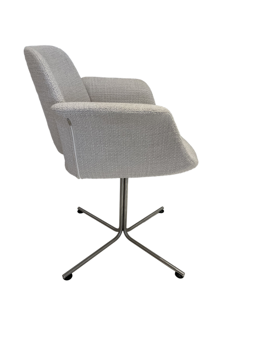 Flamingo Chair by Fredericia