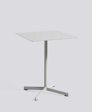 Neu Table Square