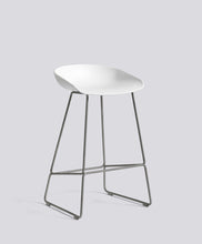 AAS38 Stool - Bar Height
