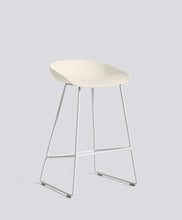 AAS38 Stool - Bar Height