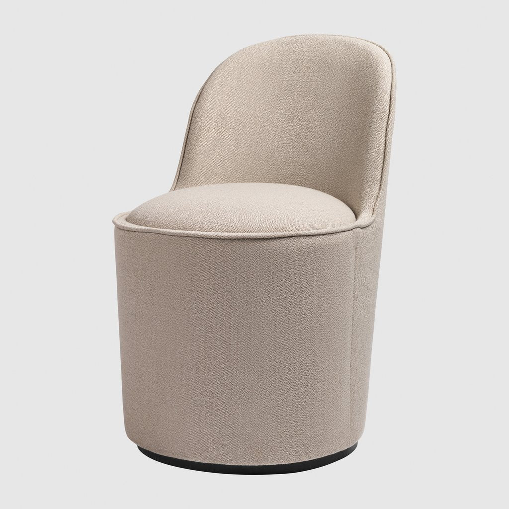 Tail Lounge Chair High Back