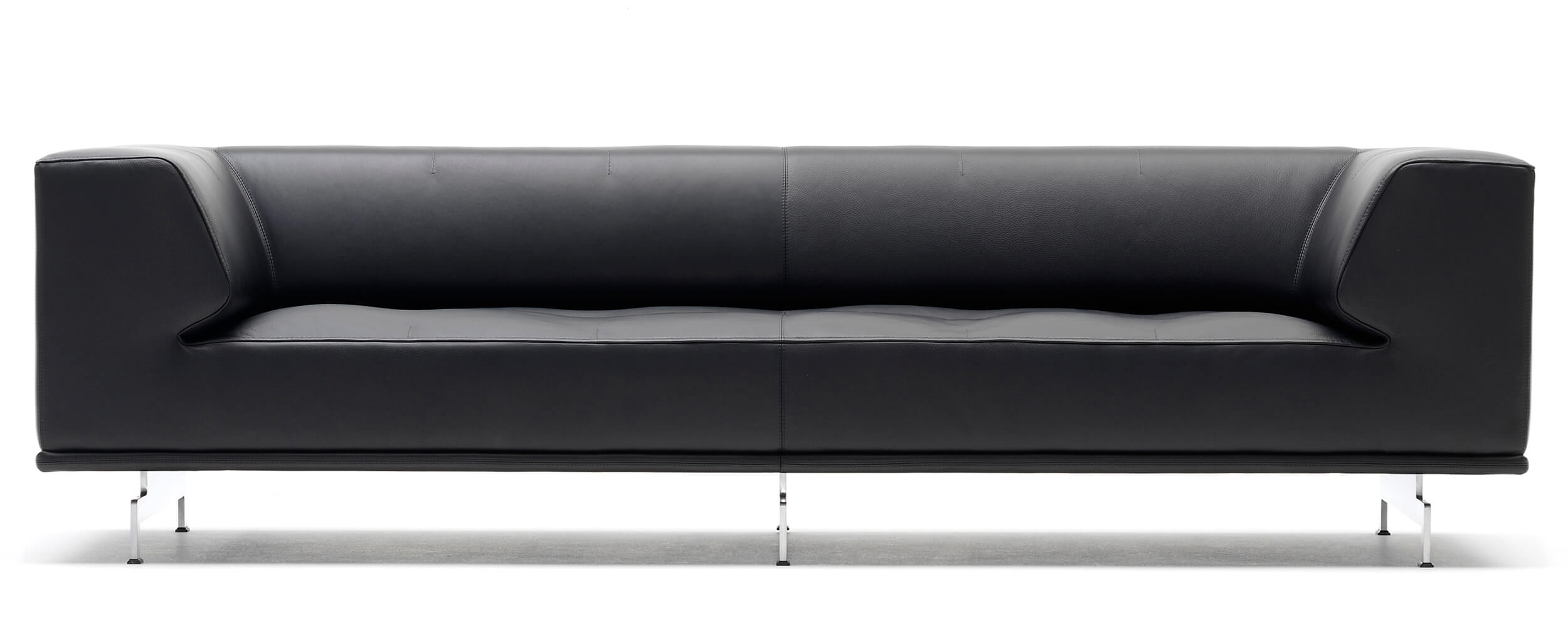 Delphi Three-Seat Lounge