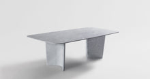 Wyrie Dining Table