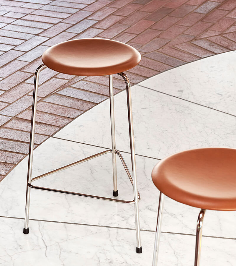 High Dot™ Stool Walnut Leather with Chrome