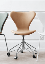 Series 7 Swivel Chair, Unupholstered