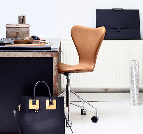 Series 7 Swivel Chair, Unupholstered