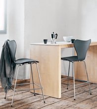 Series 7, Bar Stool, Front Upholstery