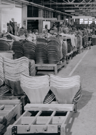 Series 7 Swivel Armchair, Unupholstered