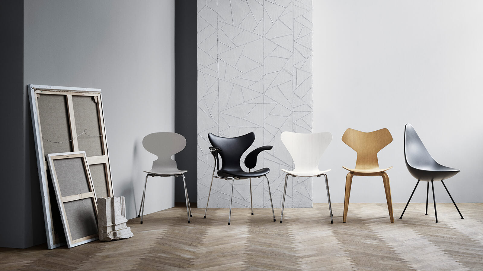 Grand Prix Chair Unupholstered, Wood leg
