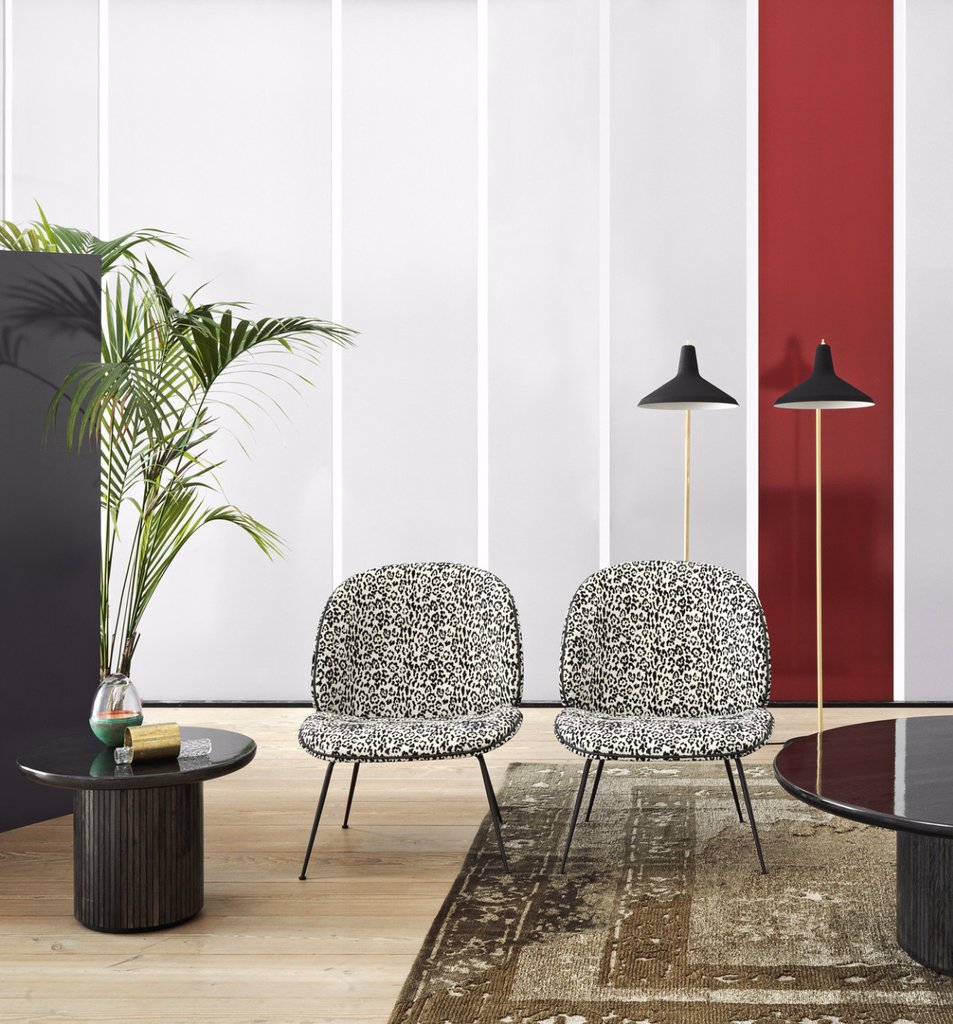 Beetle Lounge, Black Matt Conic Base