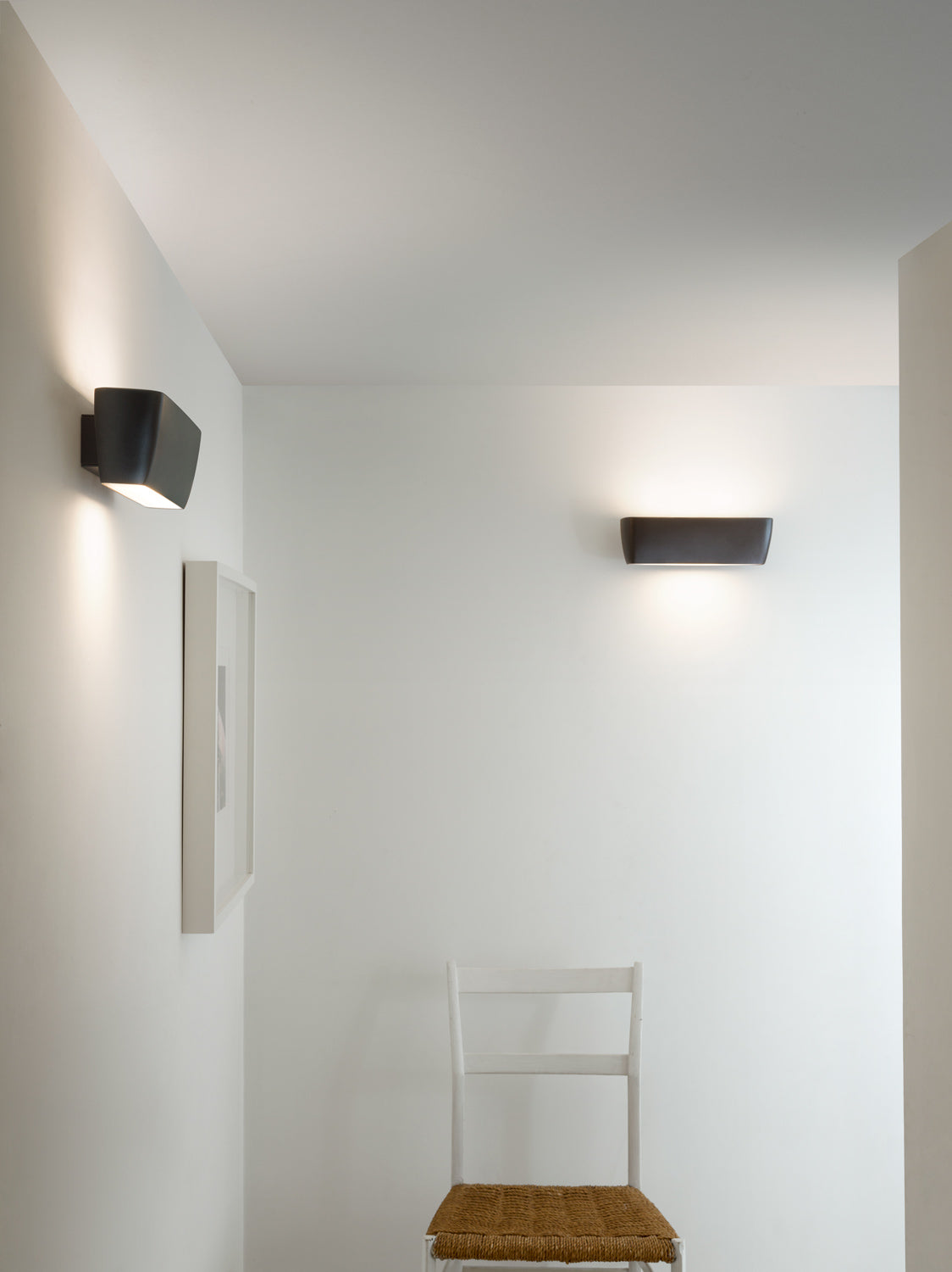 Flaca Wall Light