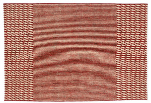 Blur Rug Red - 170x240cm