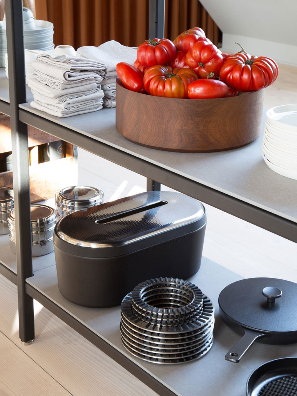 Vipp270 Bread Box -Black