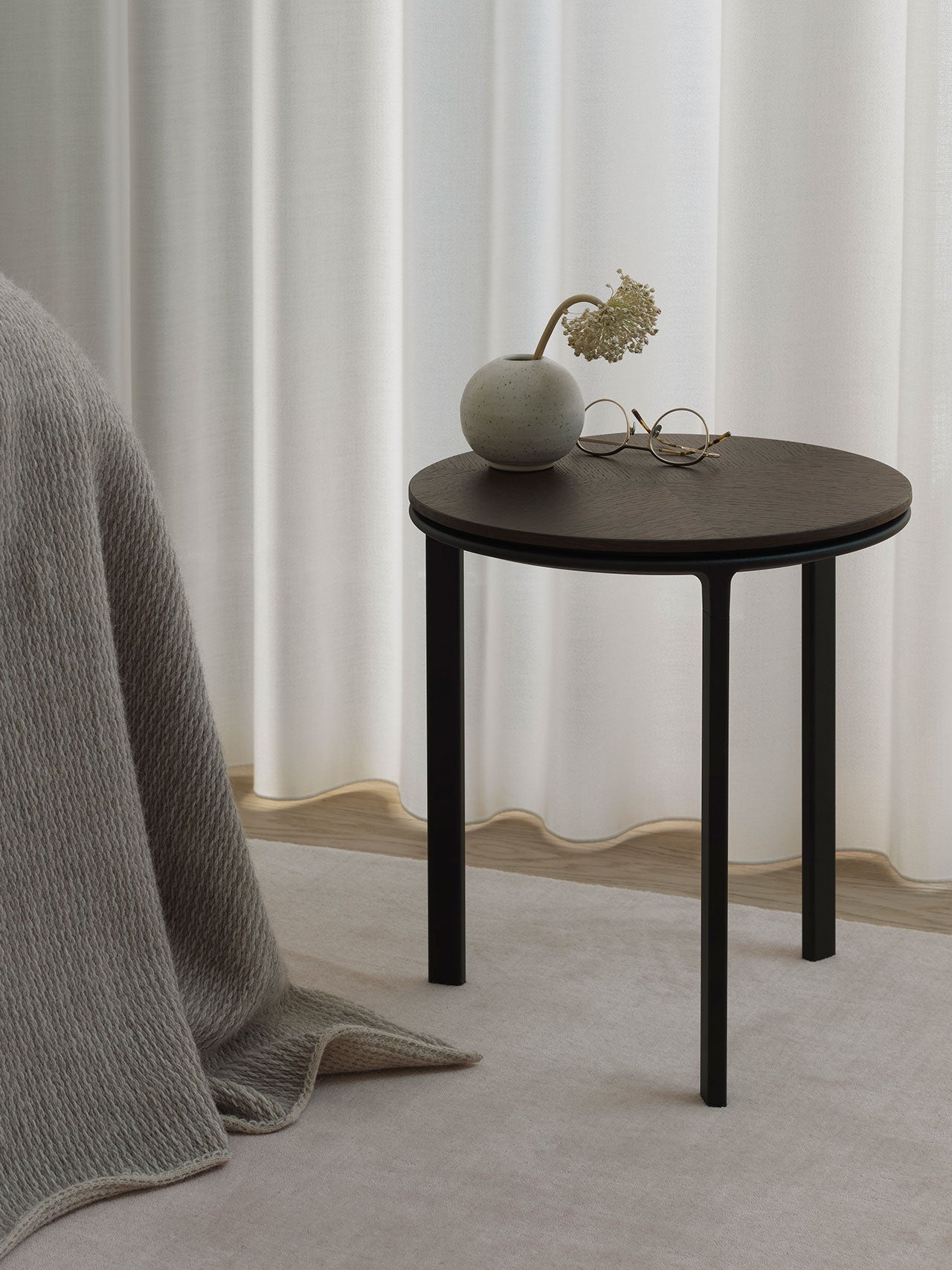 Vipp421 Side Table