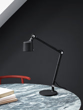 Vipp521 Desk Lamp Black