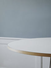 E020 Embrace Table - Ø110cm
