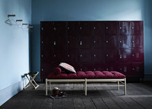 OW150 Daybed