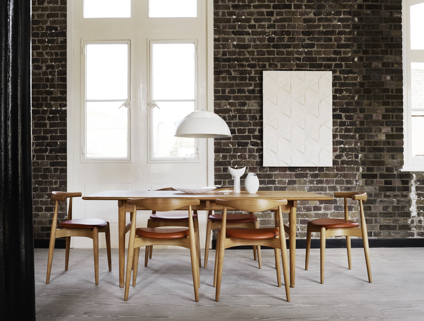 CH327 248 x 95cm Table