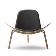 CH07 Shell Easy Chair
