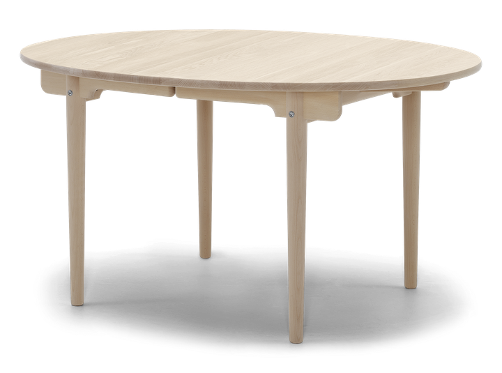 CH337 Table 140 x 115cm