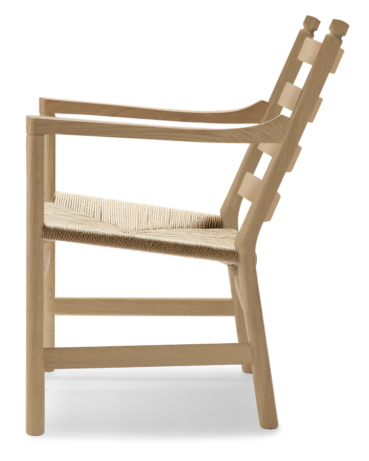 CH44 easy chair