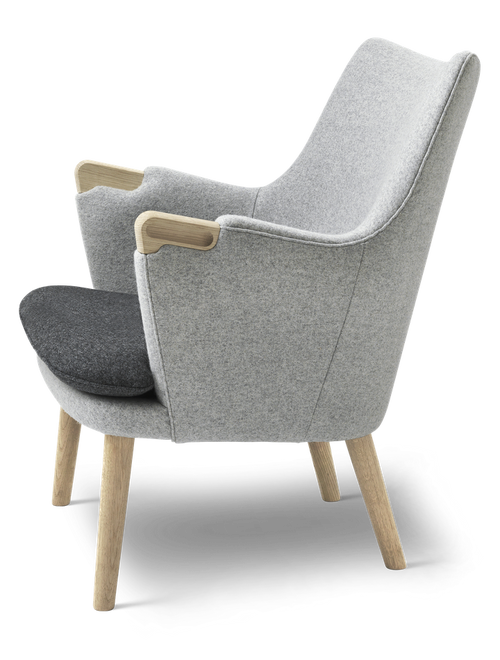 CH71 Armchair (Excl. Cushion)